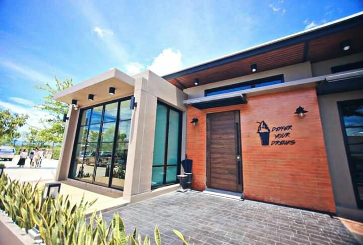 Bunprasop Garden Hotel Nakhon Si Thammarat Buitenkant foto